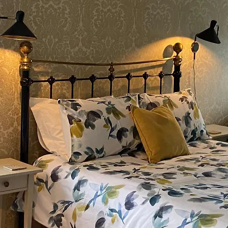 Bed and breakfast Treveighan 4*